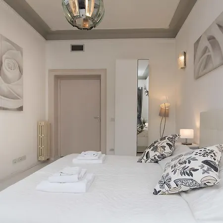 White Borgo *