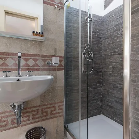 White Borgo Rom