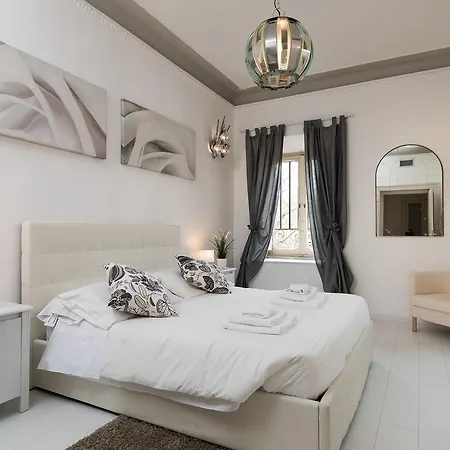 White Borgo * Rom